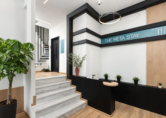 The Meta Stay - Rooftop Access Central Studio