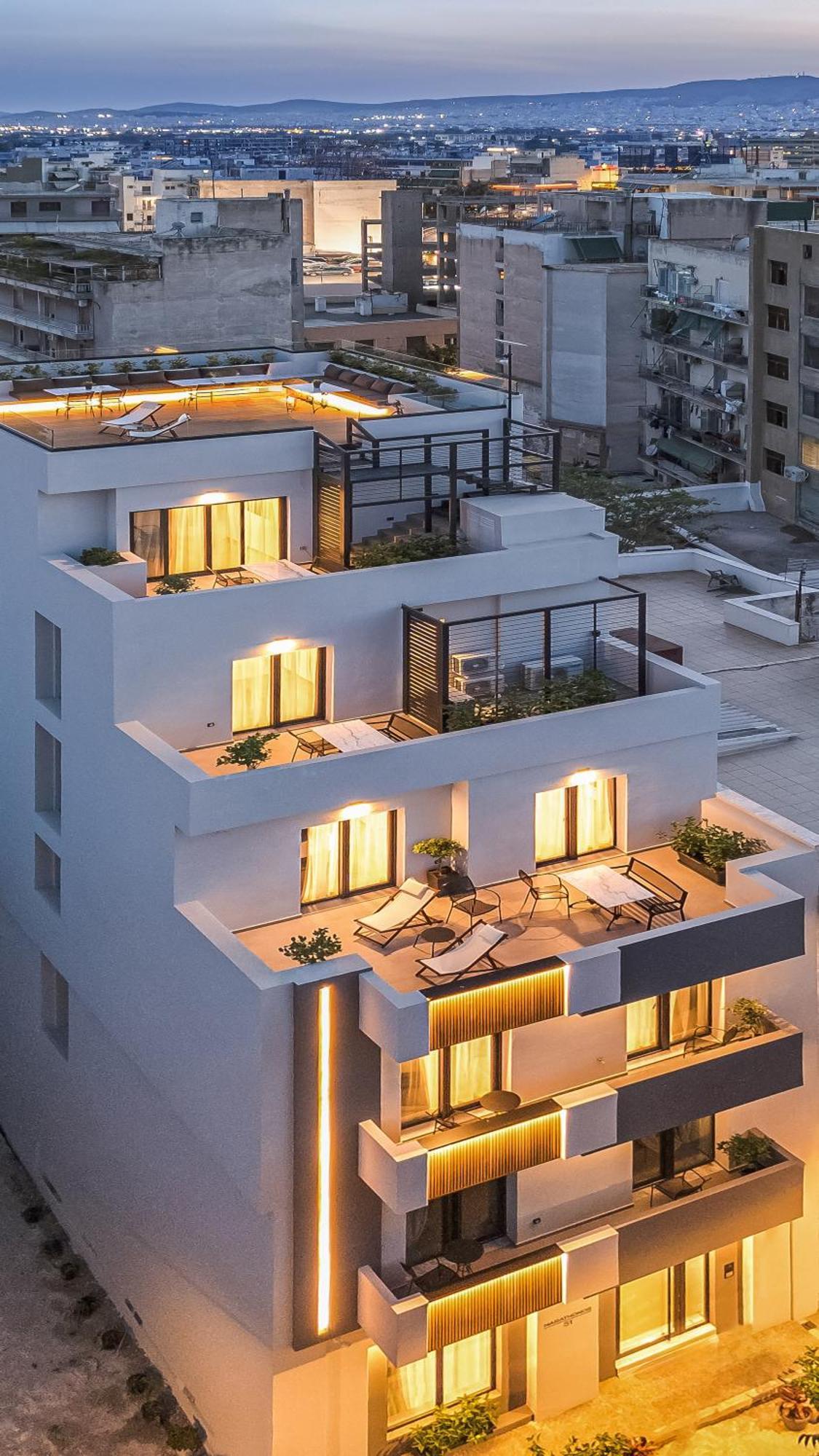 The Meta - Rooftop Access Apartment *